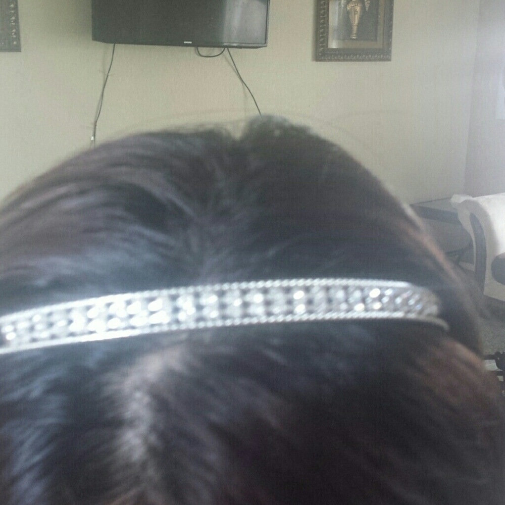 ***Beautiful Headband*** - Picture 2 of 2
